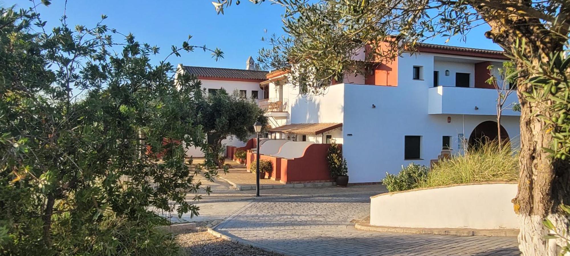 Hotel Sindhura Вехер де ла Фронтера Екстериор снимка